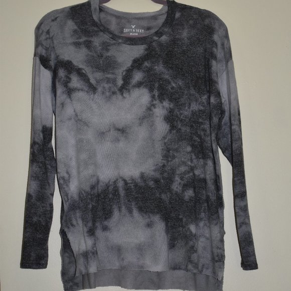 Soft AE sweater - Picture 1 of 4